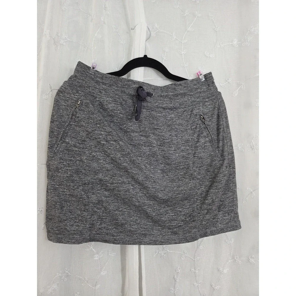 Tangerine‎ Women's Heather Gray Skort Medium